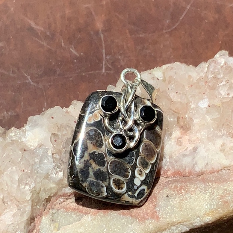 Turtella Jasper & Black Onyx 925 Sterling Silver Pendant